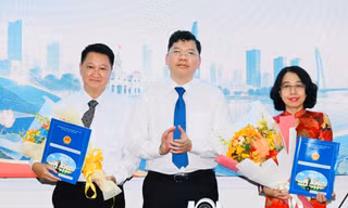 Chủ tịch TPHCM điều động, bổ nhiệm nhiều cán bộ chủ chốt