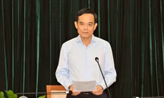 Gỡ thủ tục, thúc đầu tư, TPHCM phấn đấu đạt tăng trưởng từ 10% trở lên
