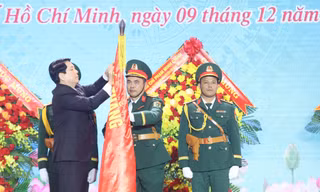 Chủ tịch nước Lương Cường trao danh hiệu Anh hùng Lực lượng vũ trang nhân dân tặng Quân khu 7 