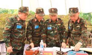 Sư đoàn 304 diễn tập thực hành chiến đấu, bắn đạn thật