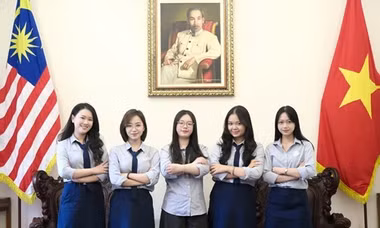 Hướng tới Quốc khánh 2/9, trải nghiệm đặc biệt tại Malaysia của những nhà Ngoại giao tương lai