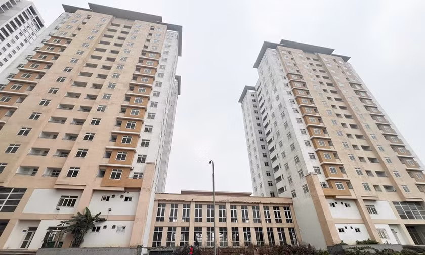 Lãnh đạo Hà Nội kiểm tra dự án tái định cư 14 năm chưa hoạt động gần Hồ Tây