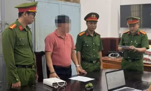 Nhân viên ngân hàng lừa hơn 73 tỷ đồng với chiêu ‘đảo sổ’