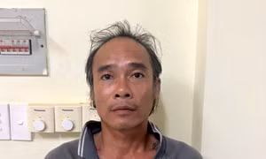 Mâu thuẫn tiền nhậu, ngư phủ đâm chết bạn tàu đang ngủ