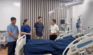 Các nạn nhân sống sót trong vụ lật ca nô ở Phú Quốc lần lượt rời đảo, chuẩn bị về nước