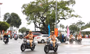 Phú Quốc ra quân xây dựng Địa bàn kiểu mẫu về an toàn giao thông, sẵn sàng phục vụ Tuần lễ Cấp cao APEC 2027