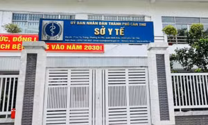 Chủ tịch UBND TP. Cần Thơ phê bình lãnh đạo Sở Y tế