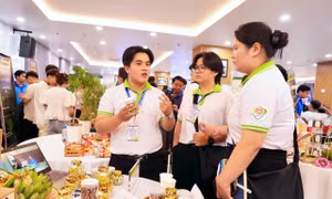 Sinh viên miền Tây biến chuối quê thành sản phẩm chăm sóc đường ruột