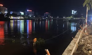 Hai bé trai đuối nước: Một bé tử vong, một bé mất tích