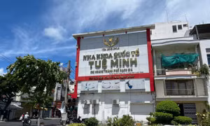 Đình chỉ 18 tháng một nha khoa ở An Giang
