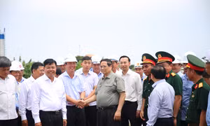 Thủ tướng: 'Thừa thắng xông lên', đẩy nhanh tiến độ cao tốc Châu Đốc - Cần Thơ - Sóc Trăng
