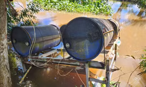 Lật phà tự chế ở Cần Thơ, hai học sinh tử vong