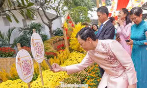 Bệnh viện Chợ Rẫy đưa Tết sớm tới bệnh nhân