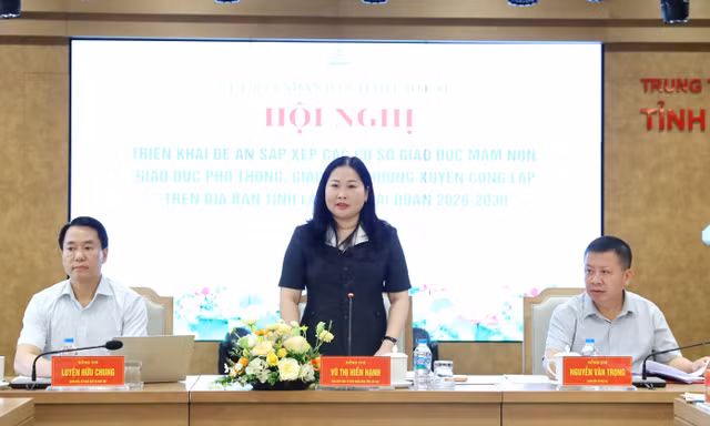 Lào Cai giảm hơn một nửa cơ sở giáo dục công lập, giáo viên được sắp xếp ra sao?