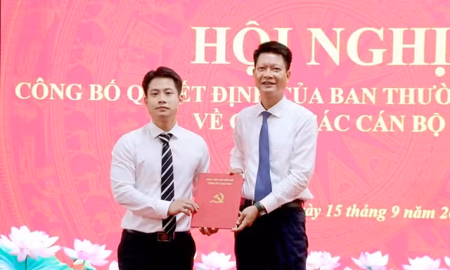 Công bố quyết định của Ban Thường vụ Tỉnh ủy Lào Cai về công tác cán bộ
