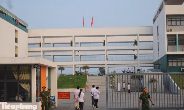 14h30 chiều nay, thí sinh Tuyên Quang thi lại môn Toán