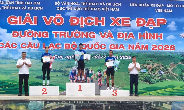 Khai mạc Giải vô địch xe đạp đường trường và địa hình các câu lạc bộ quốc gia tại Lào Cai
