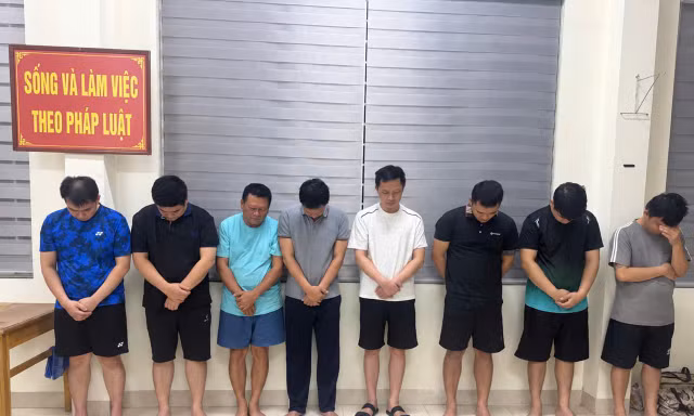 Phát hiện đường dây làm giả 1500 văn bằng, chứng chỉ có sự tiếp tay của 2 giảng viên đại học