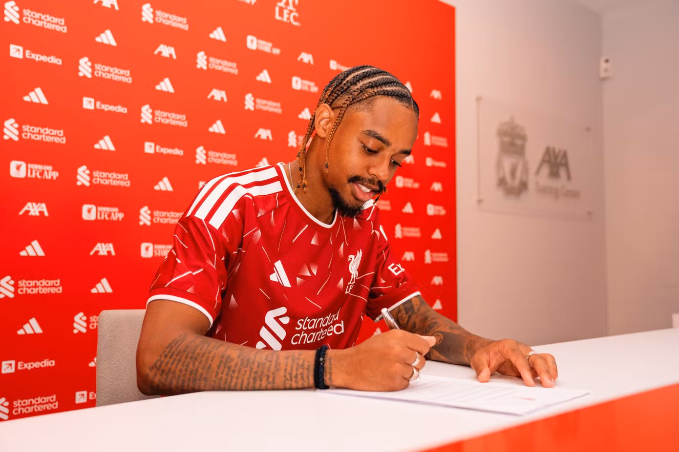 liverpool-unveil-new-signing-bradley-barcola-1.jpg