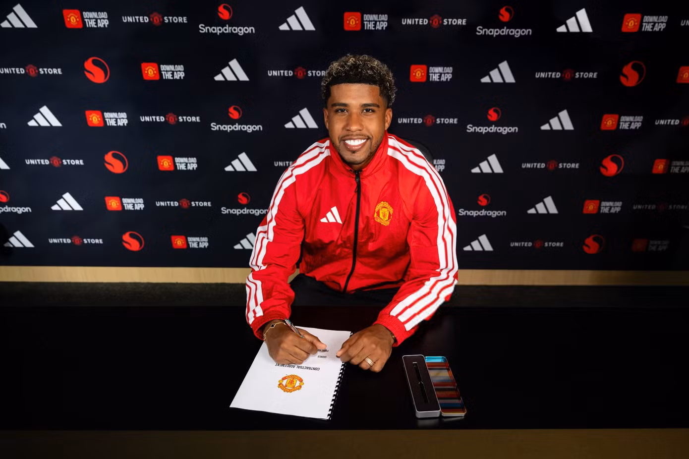 manchester-united-unveil-new-signing-andrey-santos.jpg