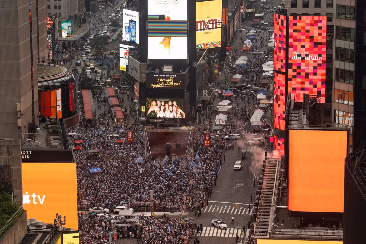 fans-of-argentina-gather-new-york-ahead-of-fifa-world-cup-fi-3.jpg