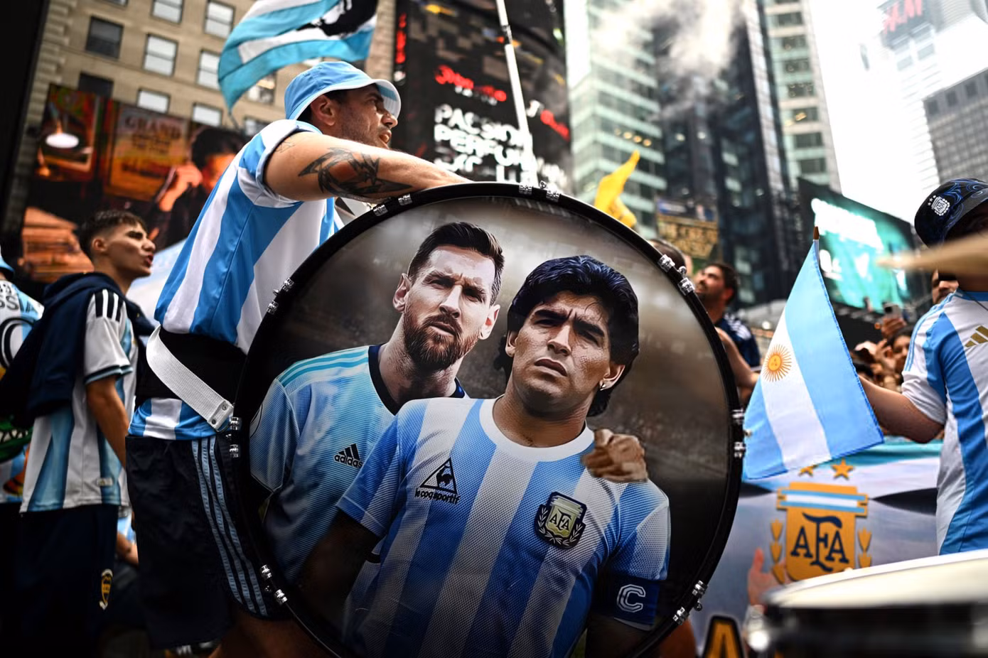 fans-of-argentina-gather-new-york-ahead-of-fifa-world-cup-fi-1.jpg
