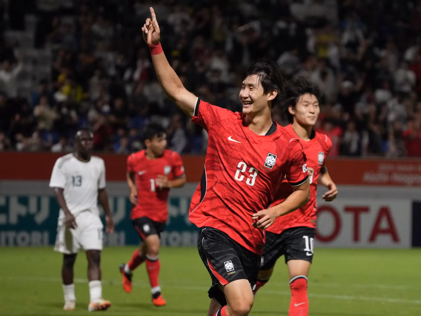 football-20th-asian-games-aichi-nagoya-day.jpg