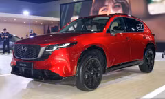Lý do Mazda CX-5 mới không chạy theo mẫu SUV ăn khách nhất của Toyota
