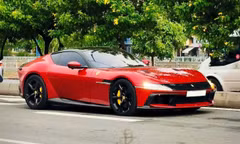 Cận cảnh Ferrari 12Cilindri độc nhất Việt Nam lăn bánh ở TPHCM