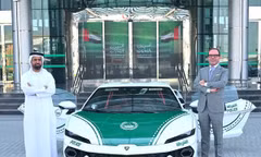 Siêu xe Lamborghini hybrid gia nhập đội xe cảnh sát Dubai