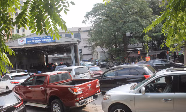 Từ 1/3 siết kiểm định khí thải: Nhiều ôtô có nguy cơ trượt đăng kiểm