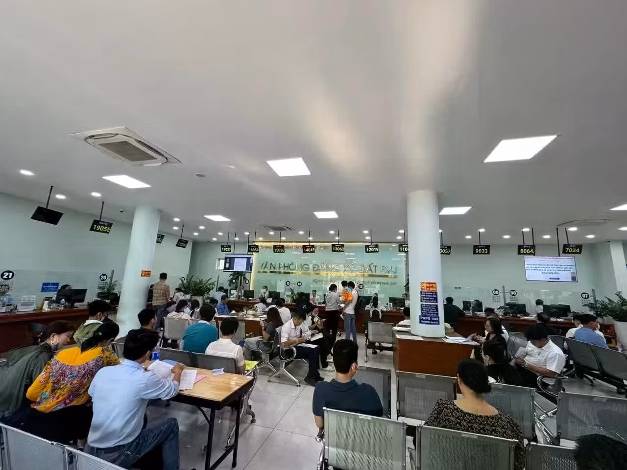 Làm thủ tục đất đai ở TPHCM không cần phải đến nơi có nhà đất