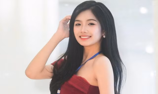 Á hậu Vũ Hồng Hạnh: 'Ngưỡng mộ Hoa hậu Việt Nam Đỗ Thị Hà vì tinh thần không ngừng học hỏi'