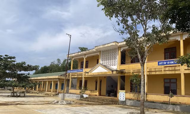 Khẩn cấp ở Quảng Ngãi: Cho 400 học sinh nghỉ học vì bệnh bạch hầu