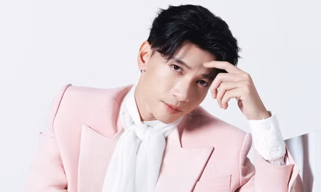 S.T Sơn Thạch tung bản tình ca ngọt ngào mùa cuối năm, gửi lời chúc đặc biệt đến vợ chồng Á hậu Chế Nguyễn Quỳnh Châu