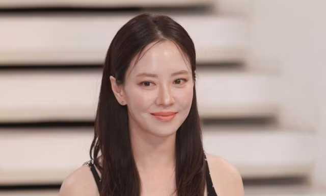 Song Ji Hyo đến Việt Nam bất ngờ dành lời khen cho Lê Dương Bảo Lâm và Cris Phan: 'Có nguồn năng lượng hài hước'