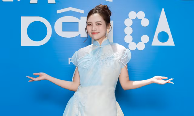 Phương Mỹ Chi 'chơi lớn' khi dùng âm nhạc để nối tiếp hành trình đưa văn hóa đến gần khán giả trẻ