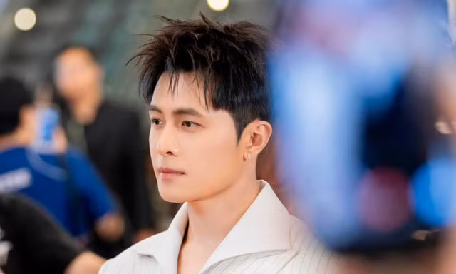 Sức hút của 'ông bố bỉm sữa hot nhất nhì V-biz' Gin Tuấn Kiệt từ 'Anh trai say hi' đến đóng phim