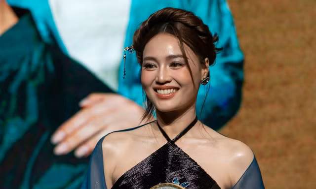 Ninh Dương Lan Ngọc tái xuất màn ảnh Việt, 'đối đầu' với Chi Pu và 'Hoa hậu Việt Nam' Kỳ Duyên