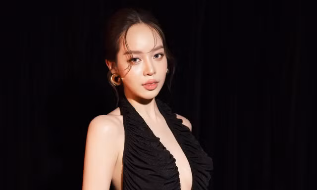 'Hoa hậu Việt Nam' Huỳnh Thị Thanh Thủy ngày càng quyến rũ, không ngại thử phong cách thời trang táo bạo
