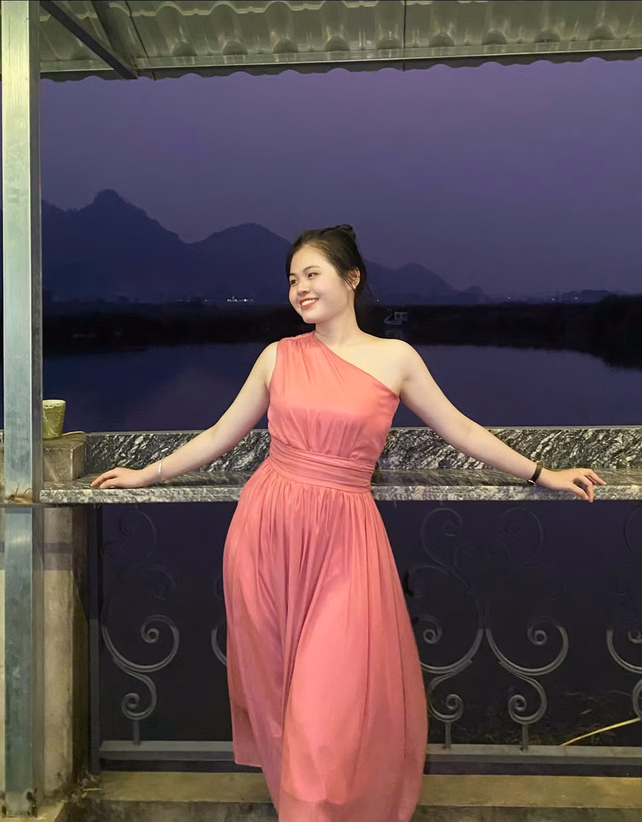 anh-2-sau-dau-moc-a-quan-1-tai-nang-am-nhac-viet-2024-hana-quynh-hoa-tiep-tuc-trau-doi-chuyen-mon-va-mo-rong-mau-sac-am-nhac.jpg