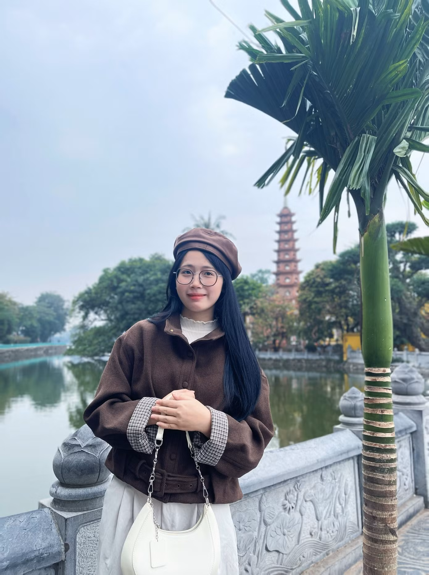 anh-1-pham-thi-dieu-lan-dong-thu-khoa-nganh-quan-tri-kinh-doanh-hoc-vien-cong-nghe-buu-chinh-vien-thong-ptit-khoa-d22.jpg