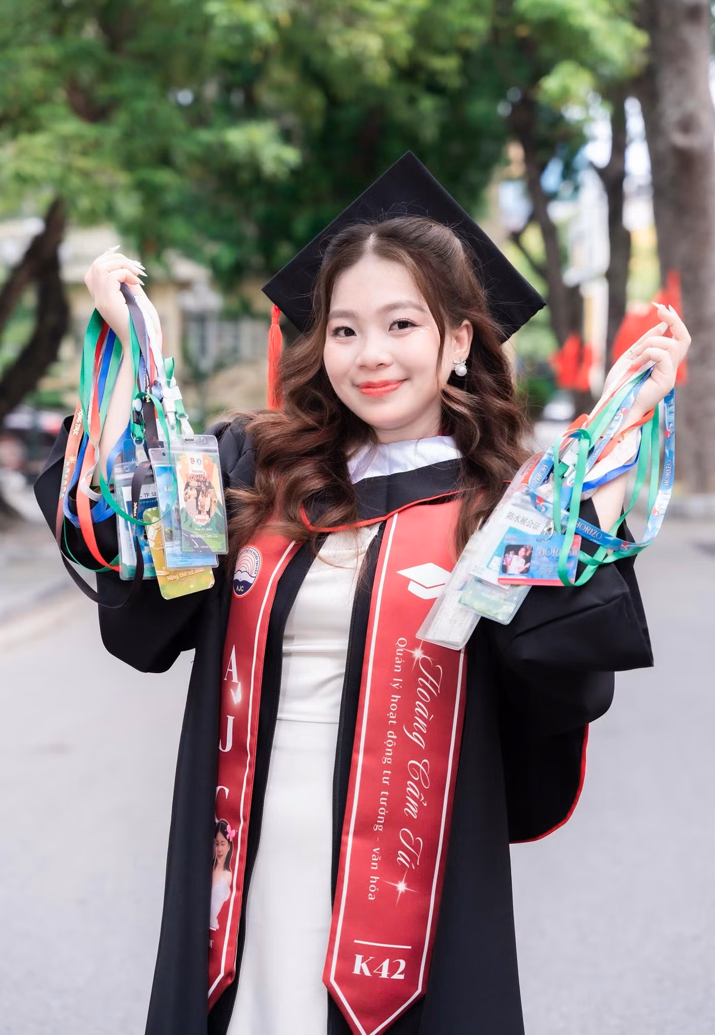 bon-nam-dai-hoc-cam-tu-tich-cuc-tham-gia-to-chuc-nhieu-chuong-trinh-su-kien-qua-do-ren-luyen-ky-nang-va-tich-luy-kinh-nghiem-thuc-te-5276.jpg