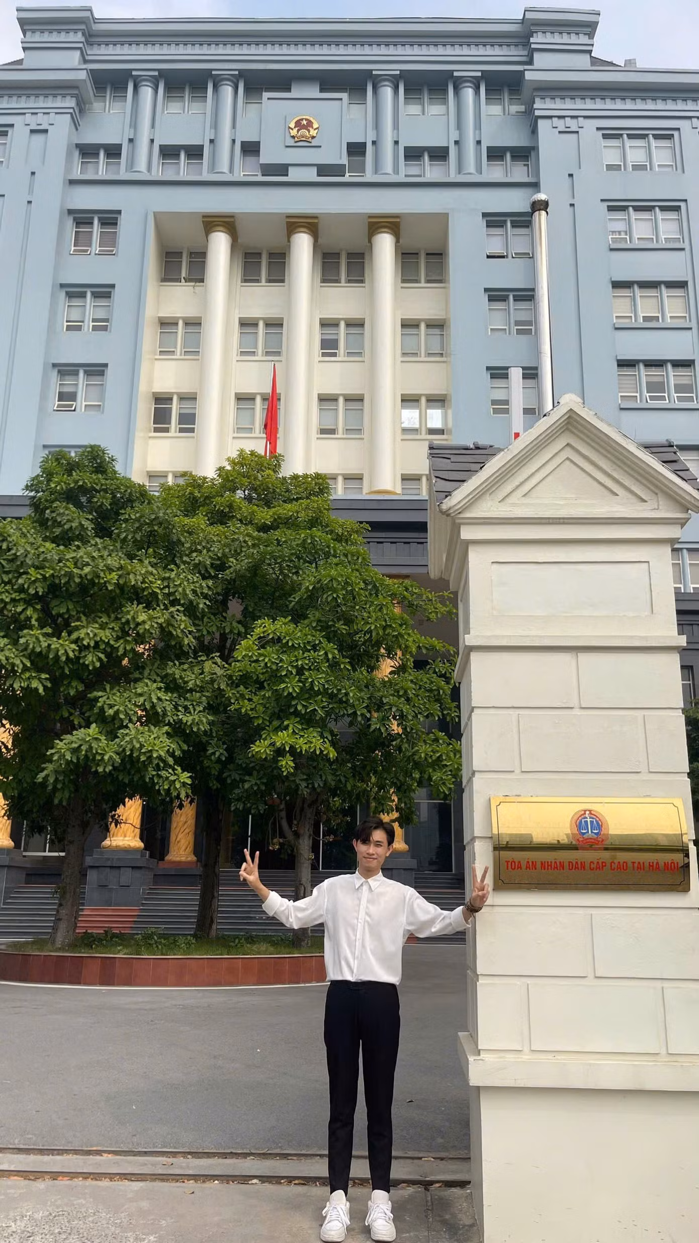 pham-thanh-tung-trong-thoi-gian-thuc-tap-tai-toa-an-nhan-dan-cap-cao-tai-ha-noi.jpg