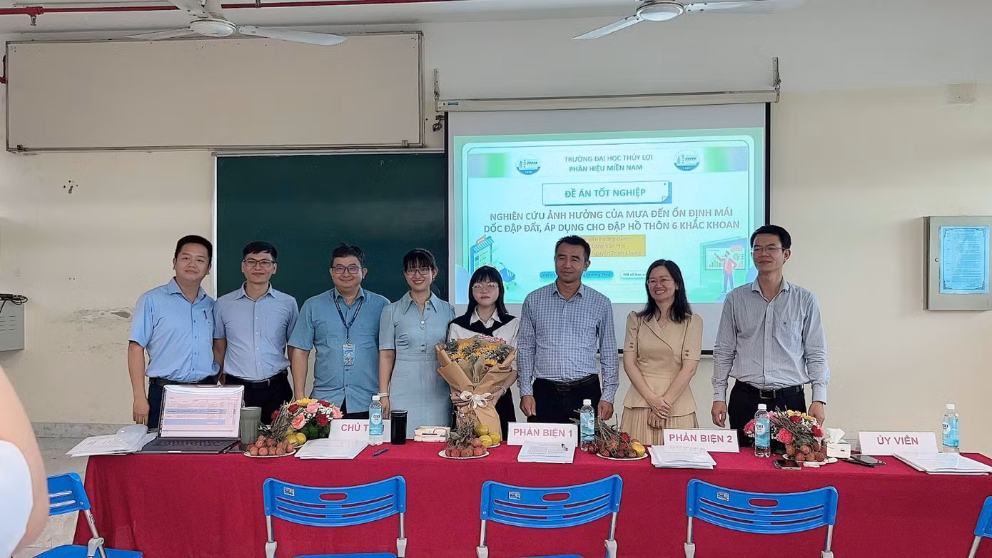 Phương Thảo bảo vệ thành công đề án tốt nghiệp thạc sĩ với điểm số 9.0/10.