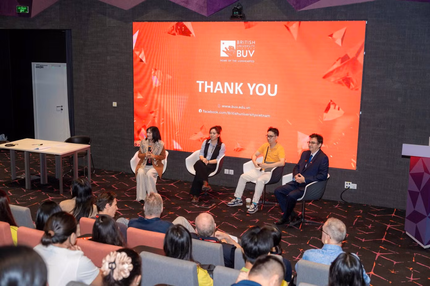 anh-guest-speaker-alumni-ngay-experience-day-tai-buv.jpg