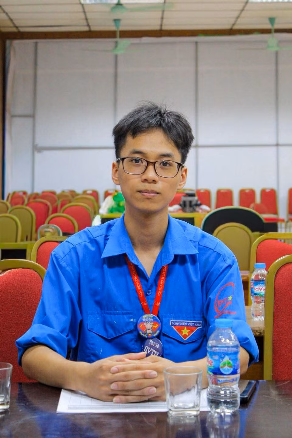 anh-1-ho-ngoc-minh-sinh-vien-nam-thu-ba-nganh-ky-thuat-dieu-khien-va-tu-dong-hoa-pho-chu-nhiem-clb-sinh-vien-tinh-nguyen-ptit.jpg