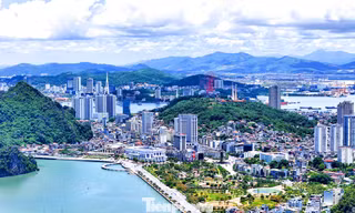 Quảng Ninh chuẩn bị đổi tên bộ máy, thay con dấu để lên thành phố