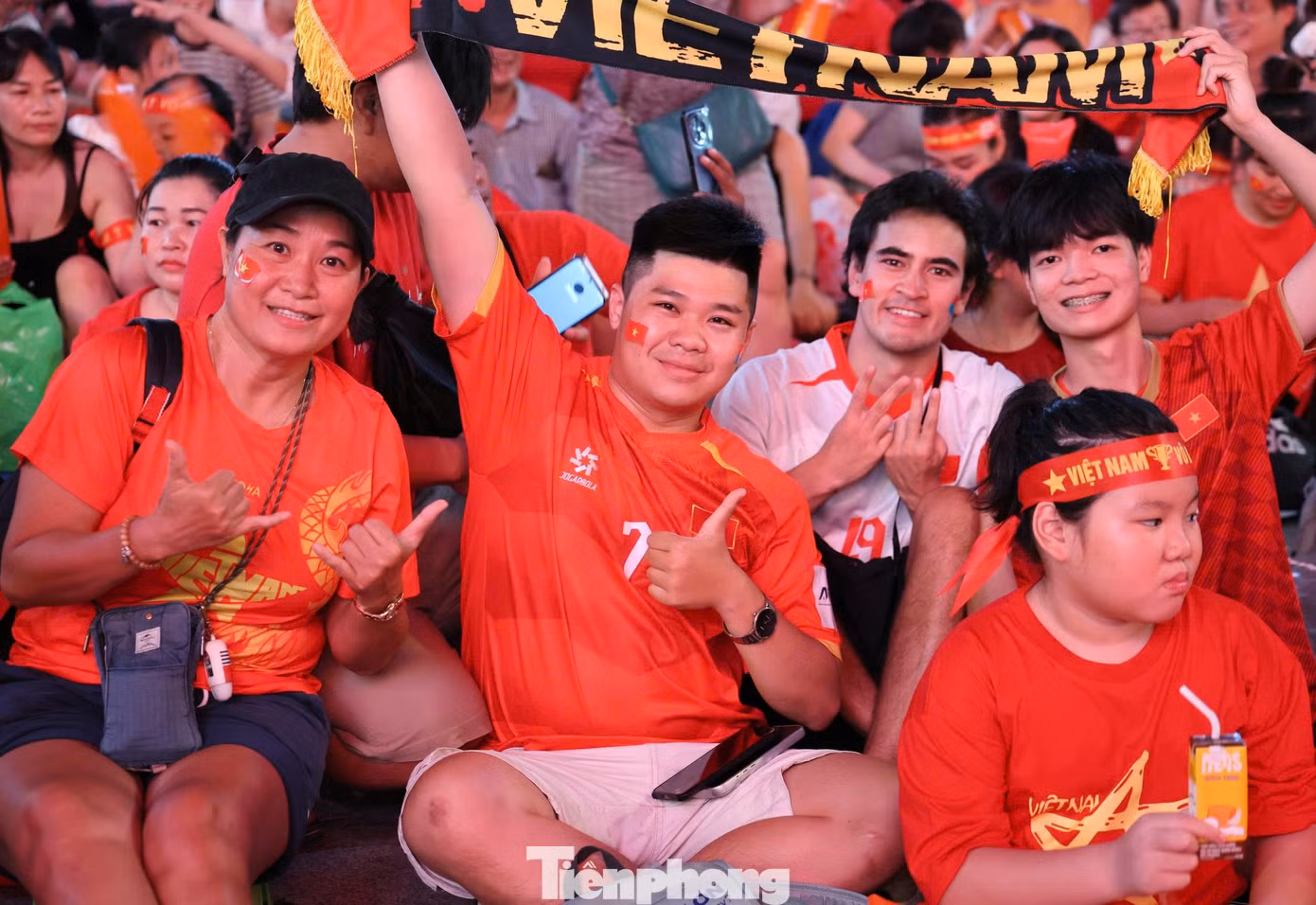 tp-bong-da-uyen-phuong-1.jpg