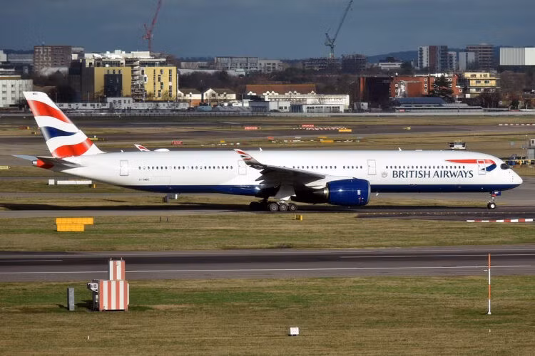 british-airways-g-xwbc-airbus-a350-1041-49597471597-750x500.jpg